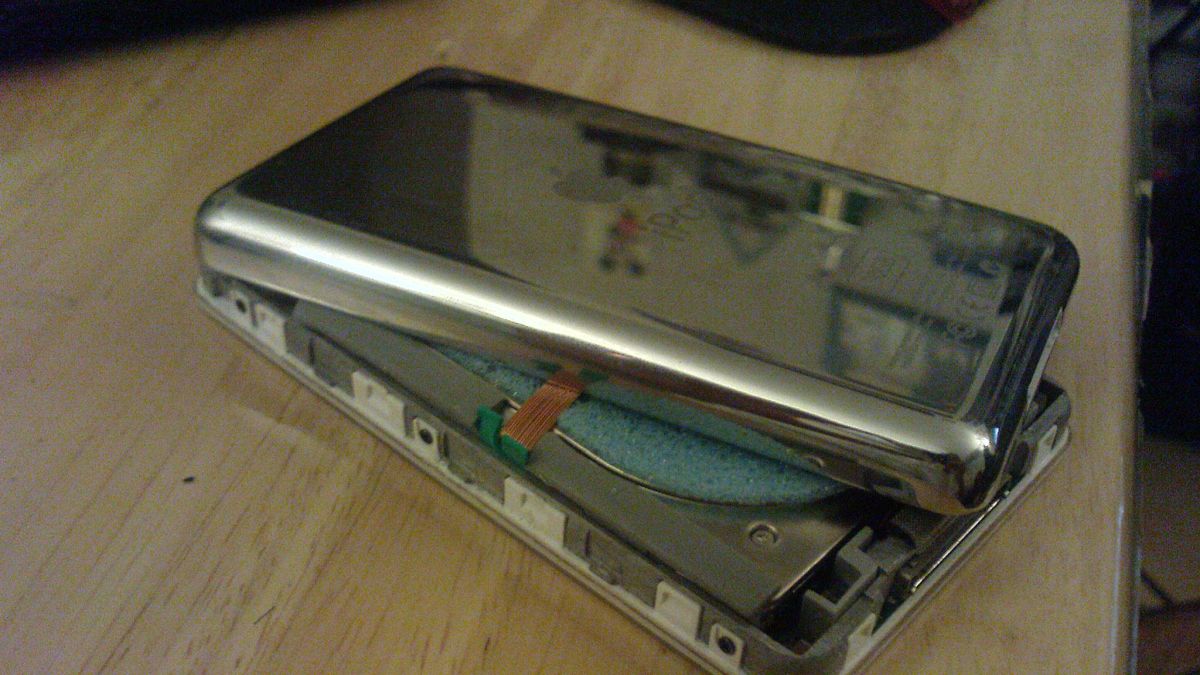 iPod Only Plays Sound on One Side